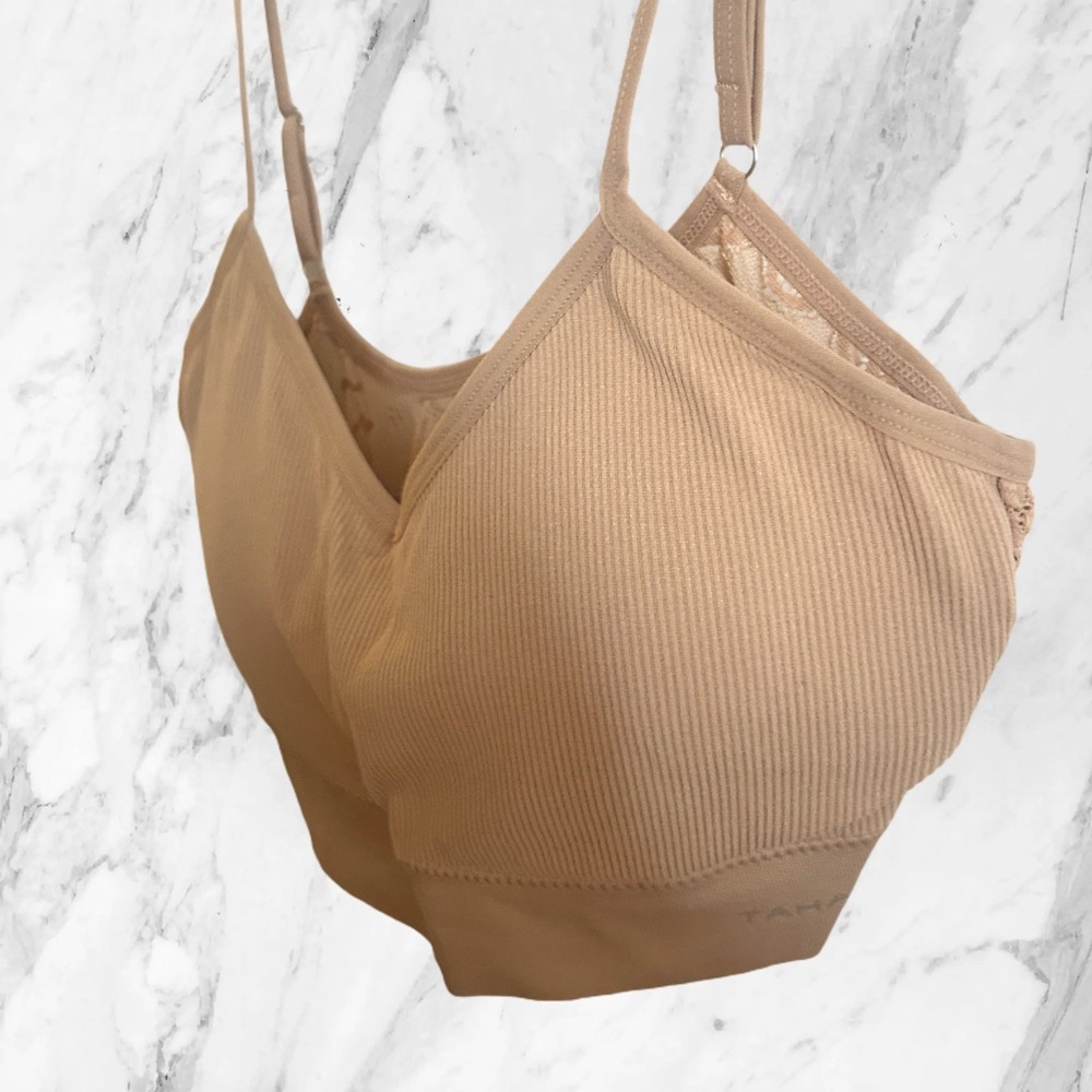 🇺🇸🆕 NWOT TAHARI | XL | TAN Seemless Bralette Lace back V-Neck - Picture 5 of 16